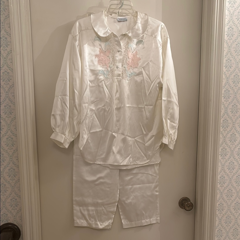 Etienne Aigner White Pajama Set with Classic Design